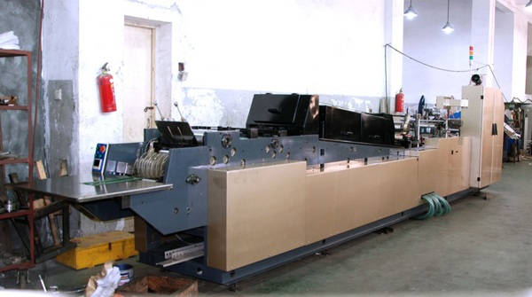 PZH-266全自動信封涂膠糊合組合機(jī) 圖一